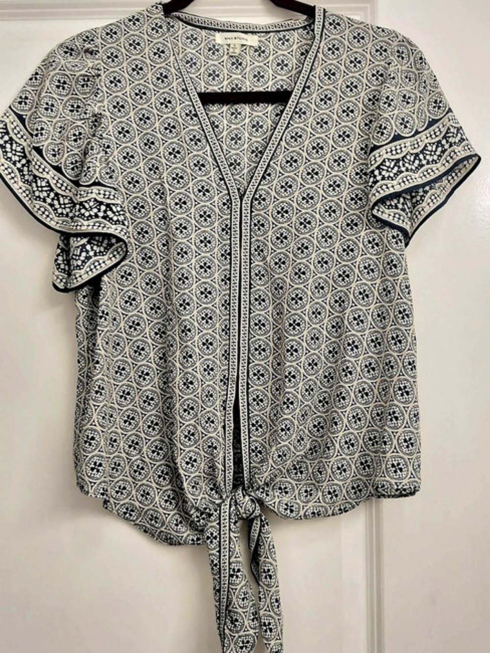 Max Studio Printed Tie-Front Blouse in Blue & White Size Small